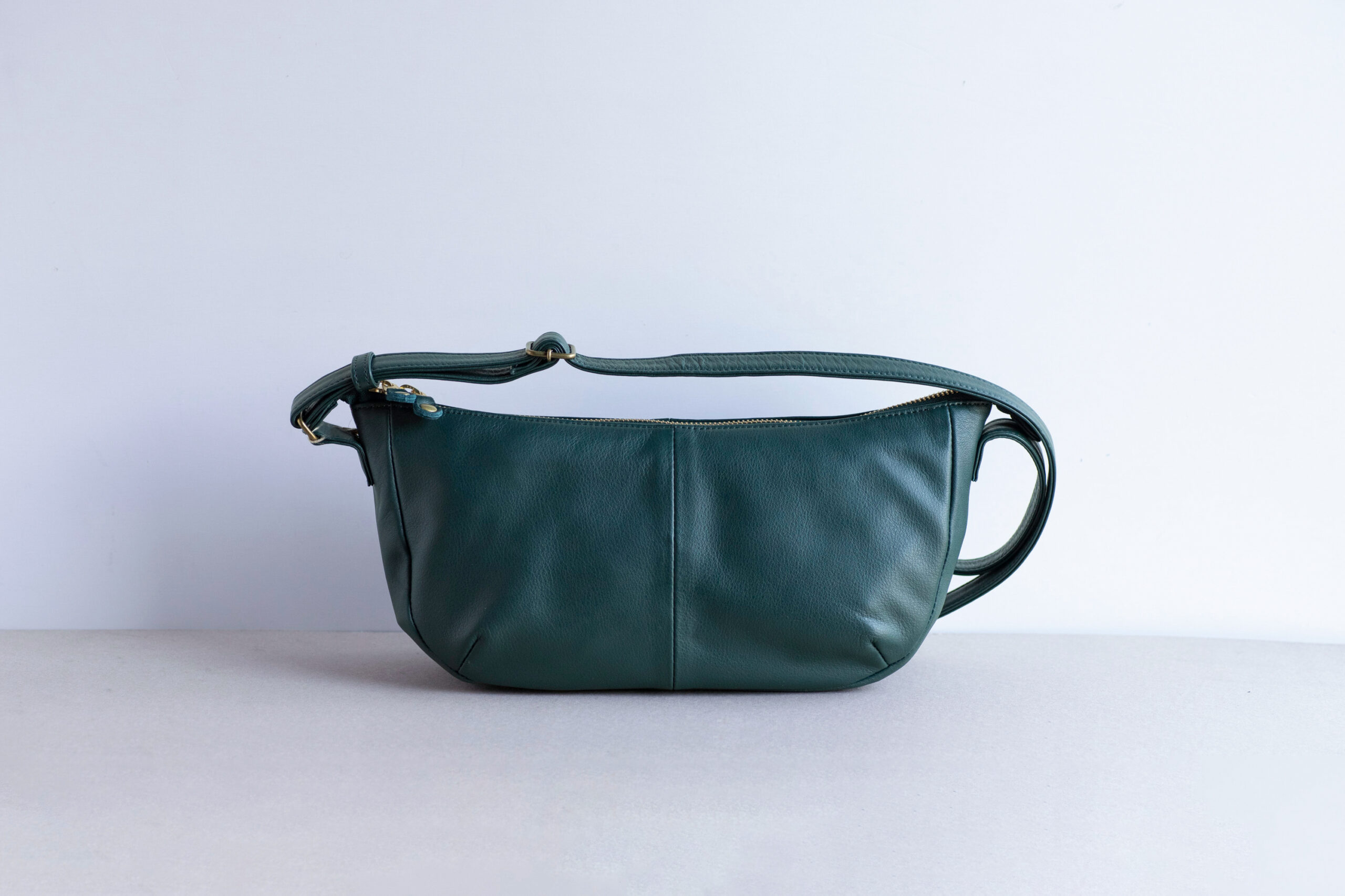 舟形ショルダーバッグ (ソフトシュリンクレザー)-img3