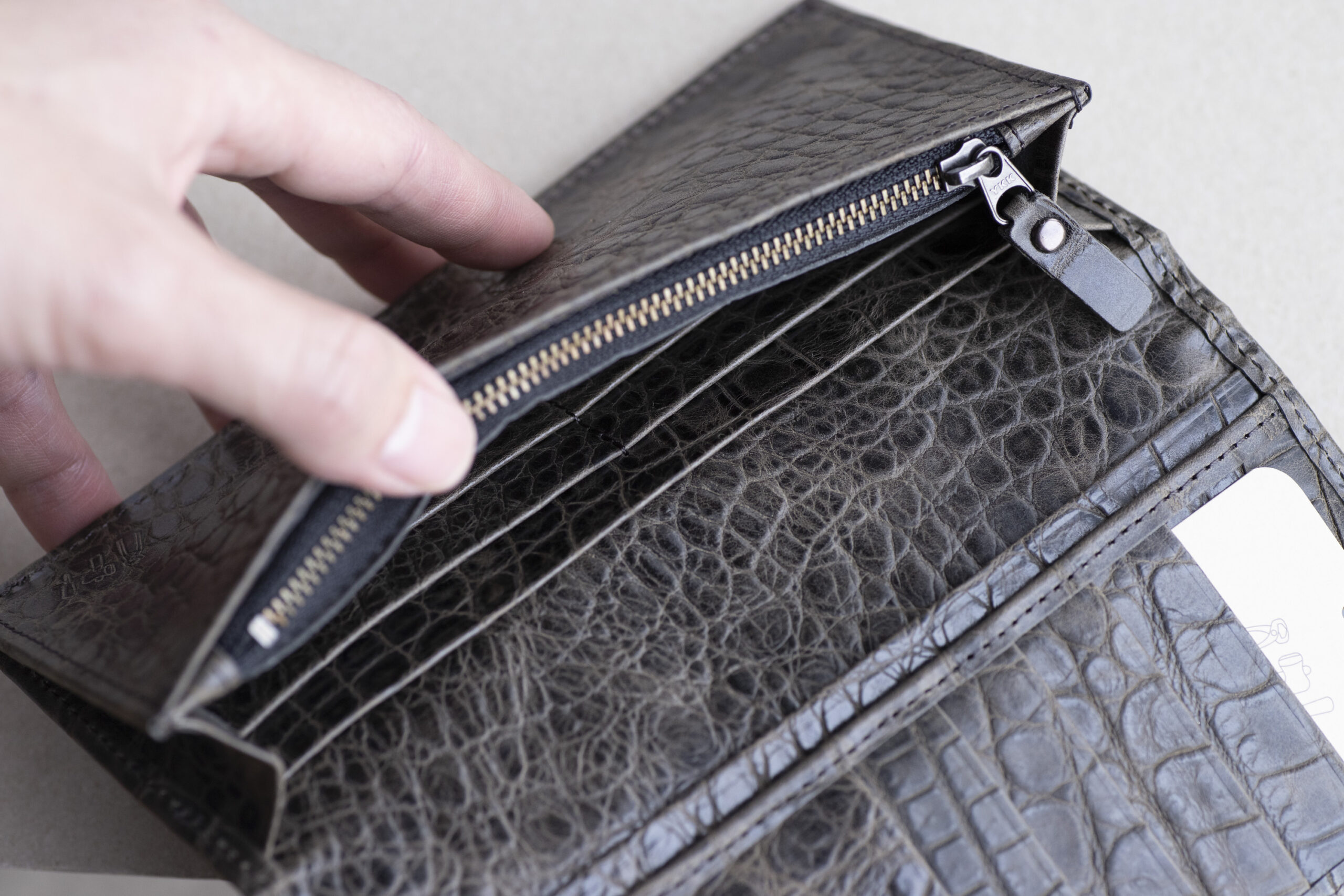 スリムロングウォレット (クロコダイルエンボスレザー)-img7