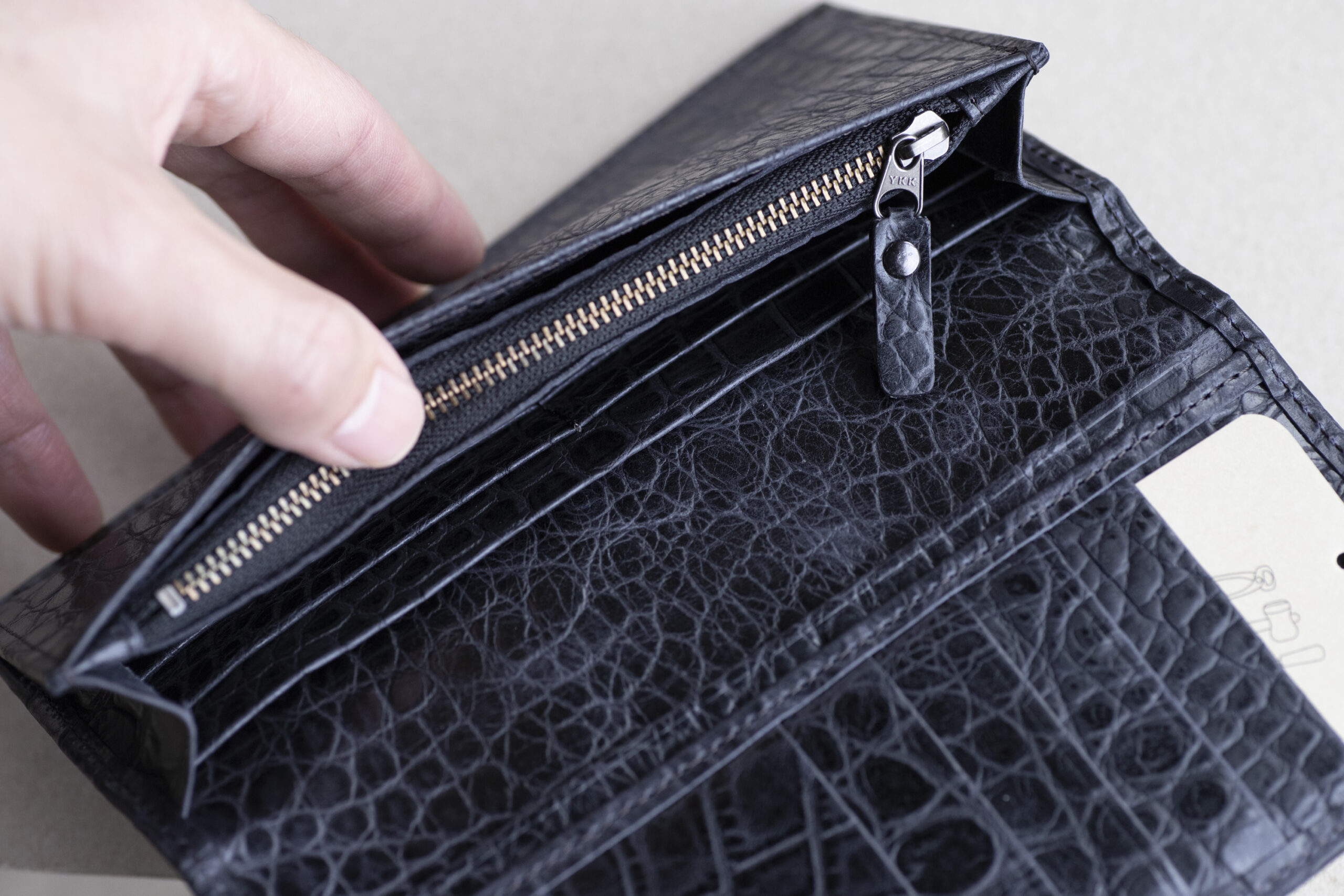 スリムロングウォレット (クロコダイルエンボスレザー)-img8