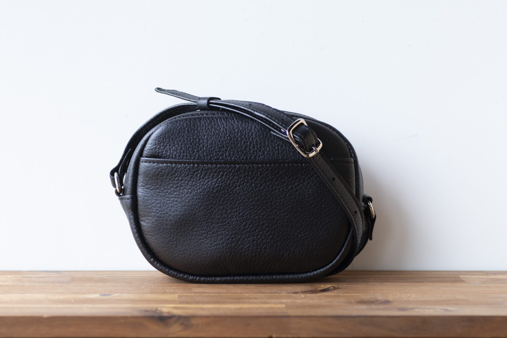 丸型ショルダーバッグ (マットシュリンクレザー)-ma-01ss