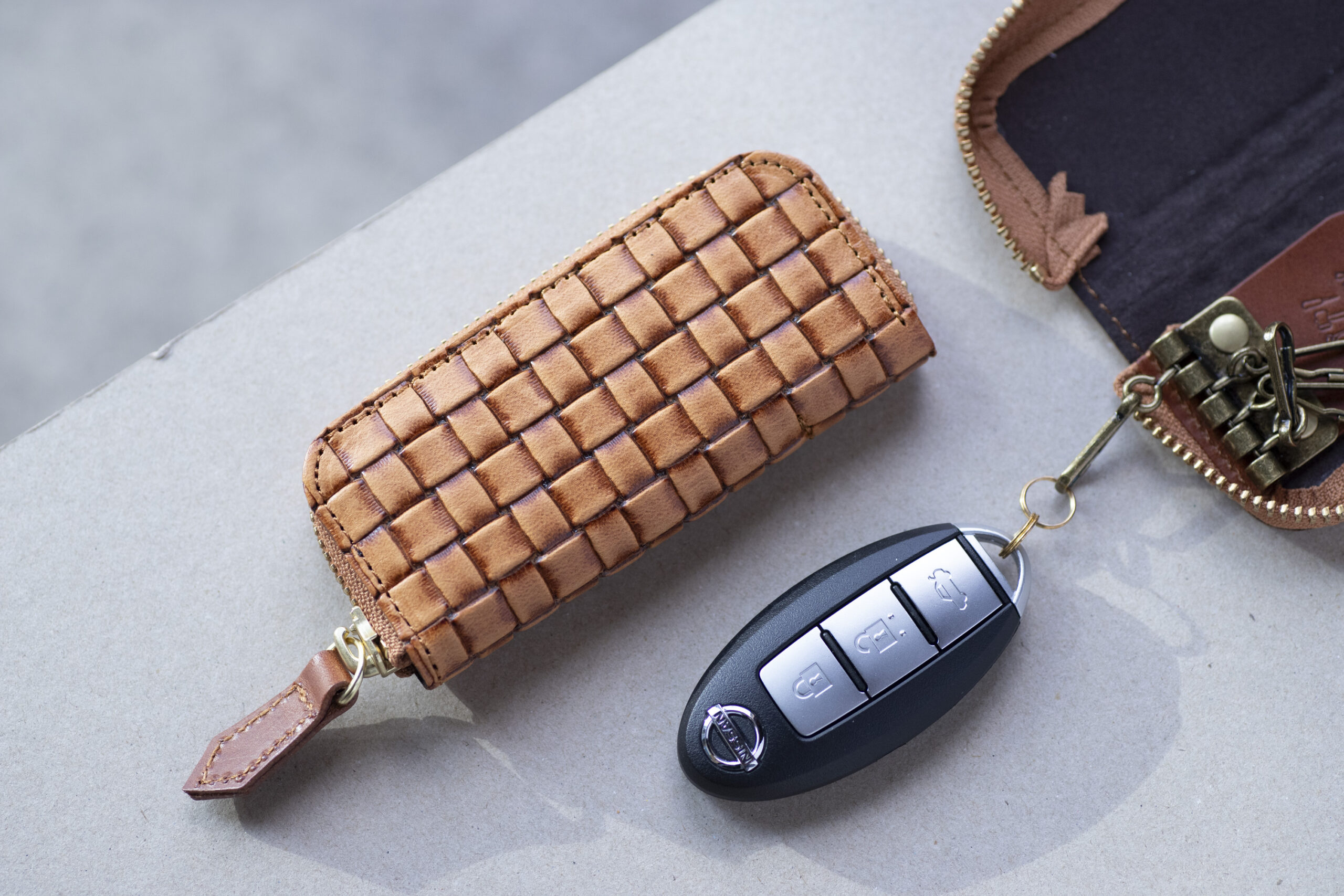 4連キーケース (エンボスメッシュレザー)-apo-16em