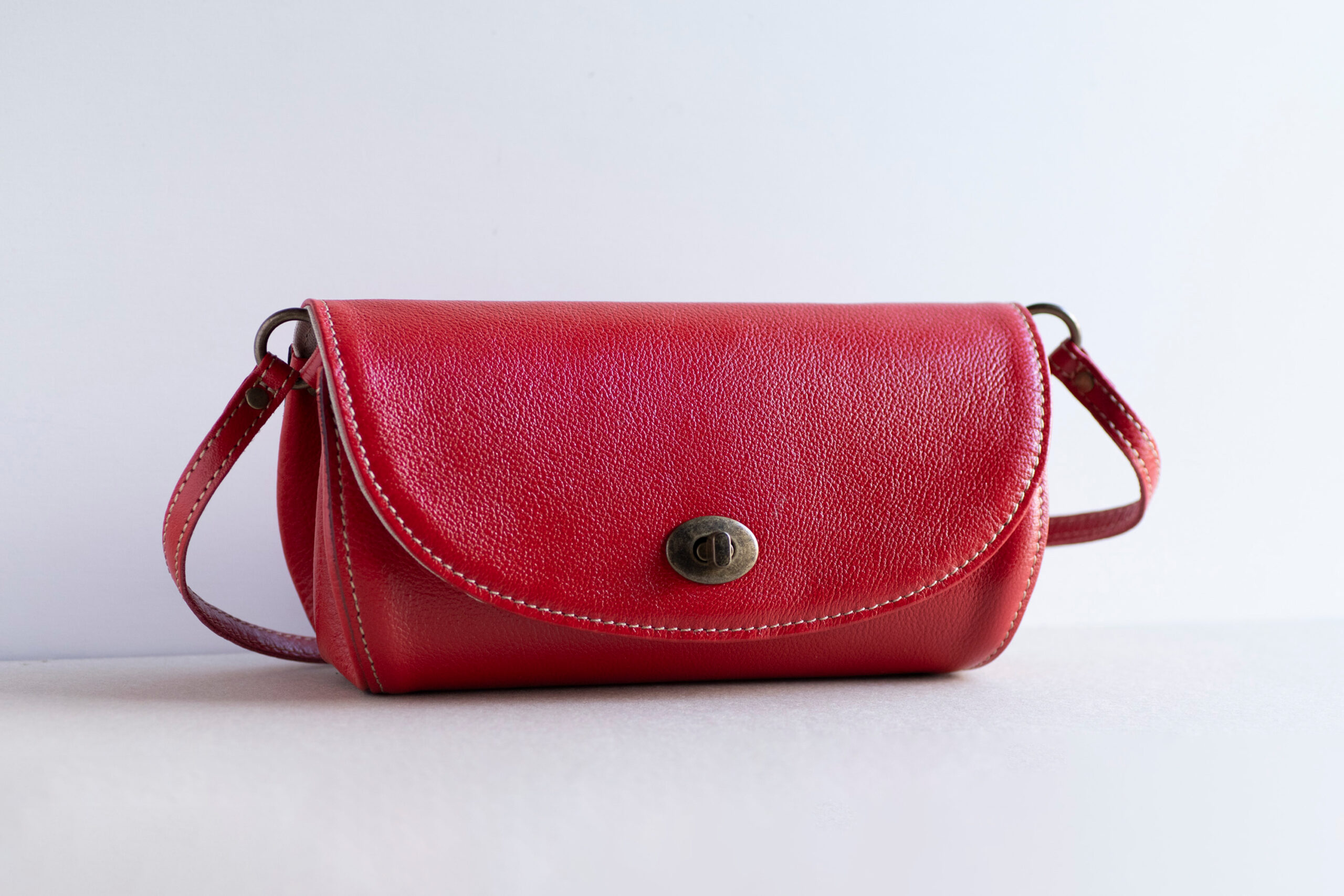 フラップ型ショルダーバッグ (ハラコ)-img2